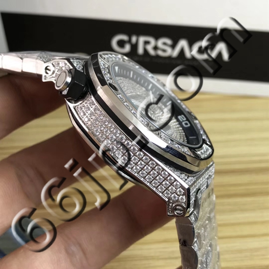 オーデマピゲ時計背面デザイン